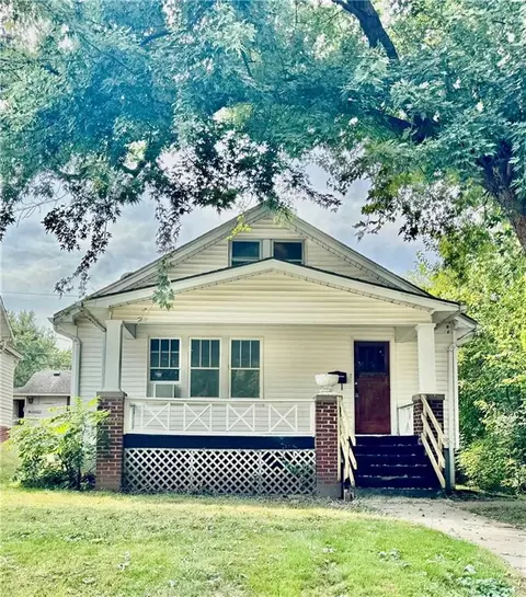 3006 Messanie St, Saint Joseph, MO 64501