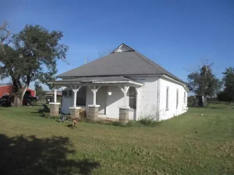 1923 Cr 5250, Elk City, KS 67344