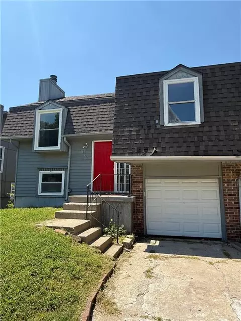 7502 Monrovia St, Shawnee, KS 66216