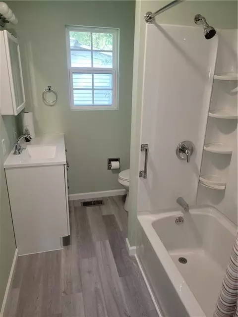 208 E Washington St, Arma, KS 66712 photo 7