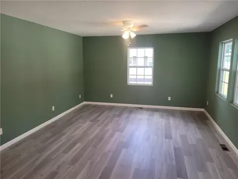 208 E Washington St, Arma, KS 66712 photo 3