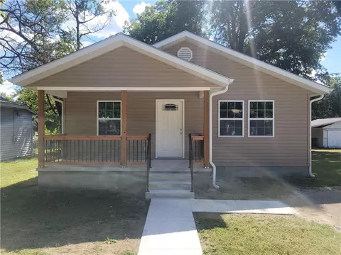 208 E Washington St, Arma, KS 66712
