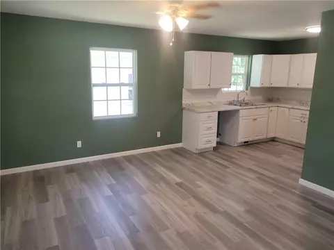 208 E Washington St, Arma, KS 66712 photo 4