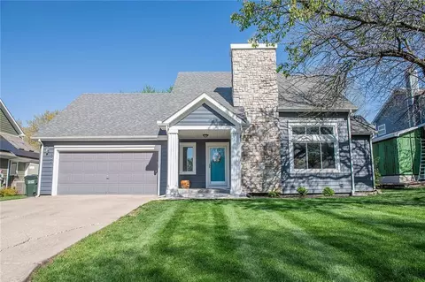 404 Jane Ct, Lawrence, KS 66049