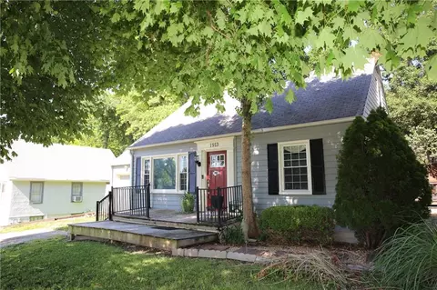 1913 S 39th St, Saint Joseph, MO 64507