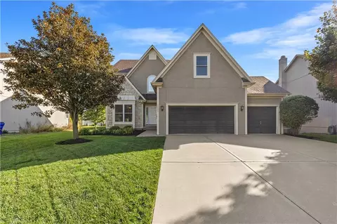 16277 S Chester St, Olathe, KS 66062