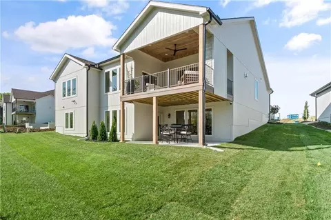 4335 NE Hideaway Dr, Lees Summit, MO 64064 photo 3