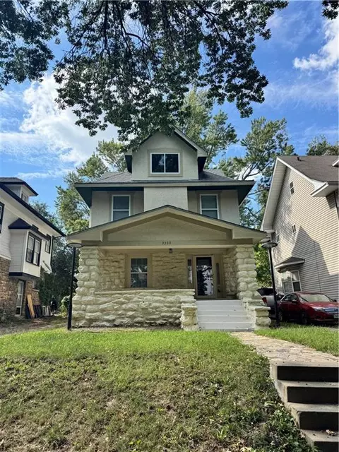 3308 Benton Blvd, Kansas City, MO 64128
