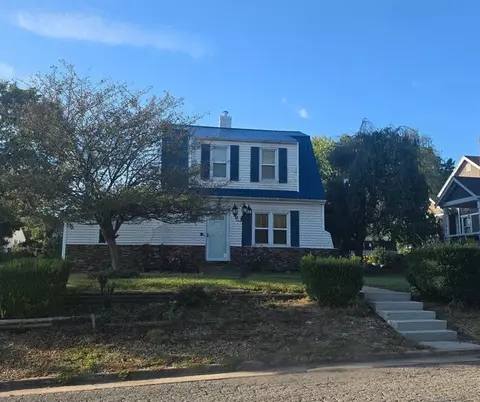 625 W Broadway St, Higginsville, MO 64037