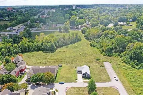 9501 E 57th Ter, Raytown, MO 64133 photo 5