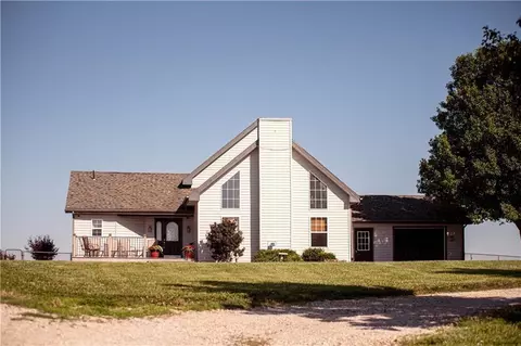 11341 Osborne Rd, Atchison, KS 66002
