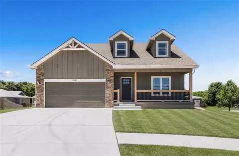 2021 Riverstone Dr, Excelsior Springs, MO 64024