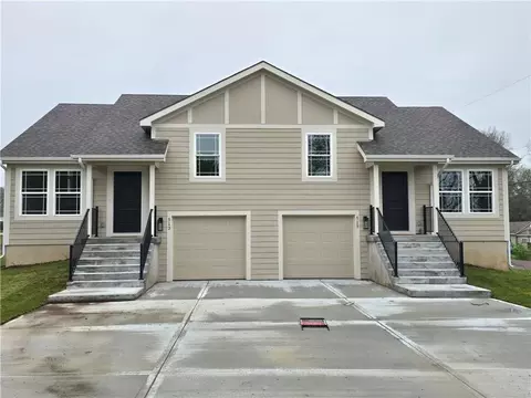 513515 W Smith St, Spring Hill, KS 66083