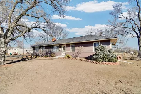 24511 S State Route K Hwy, East Lynne, MO 64743
