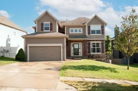 317 Alder Dr, Raymore, MO 64083