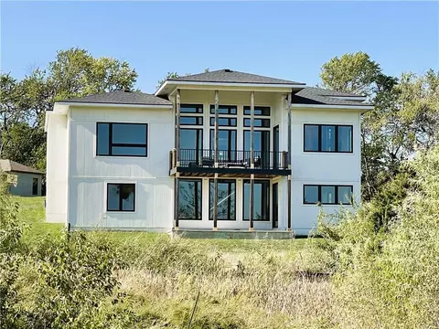 22659 W 87th St, Lenexa, KS 66227