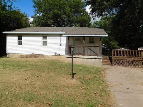 104 W 2nd St, Franklin, KS 66735