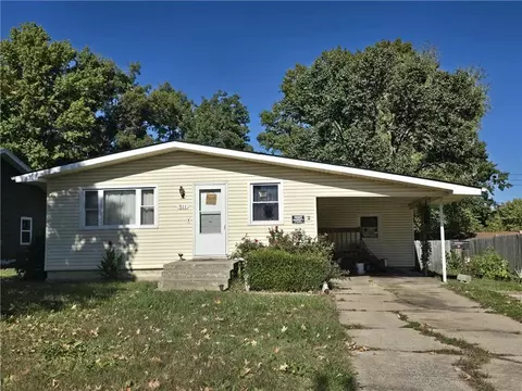 511 E Clinton St, Clinton, MO 64735