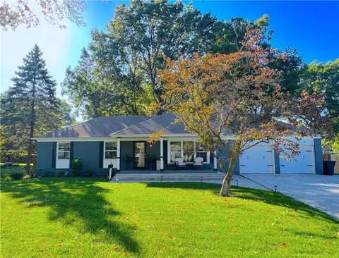 4014 S Forest Ave, Independence, MO 64052
