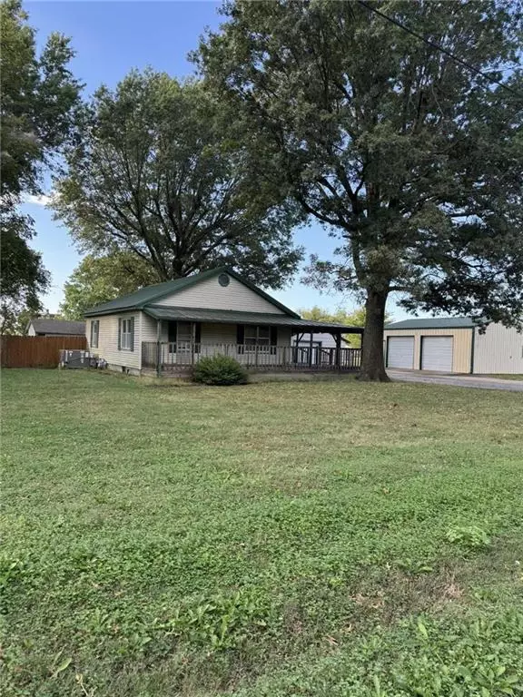 Other - 807 W Spruce St, Cherokee, KS 66724 photo 1 of 12