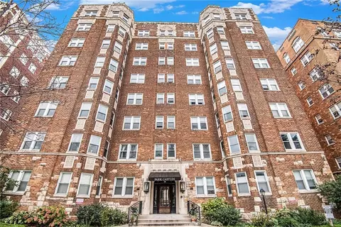 311 Emanuel Cleaver Ii Blvd #301, Kansas City, MO 64112