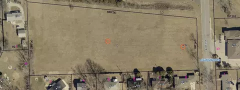 1051 N 16th St, Leavenworth, KS 66048