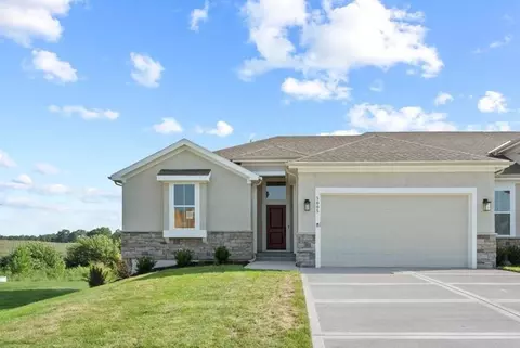 14669 Amanda Ln, Basehor, KS 66007