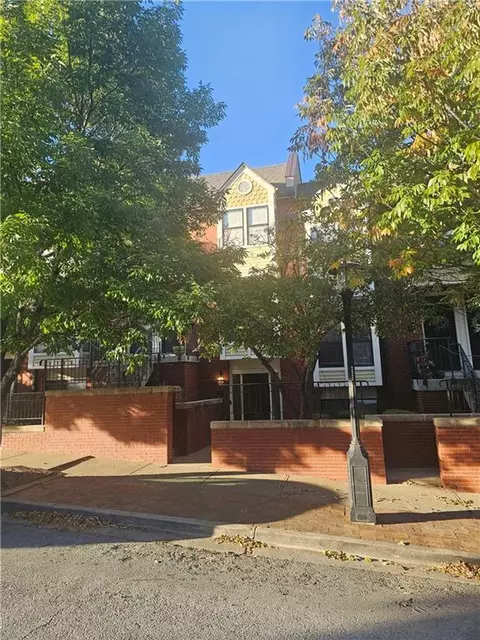530 W 10th St #530, Kansas City, MO 64105