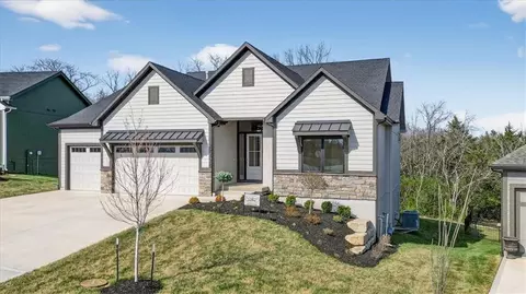 22428 W 90th Ter, Lenexa, KS 66227