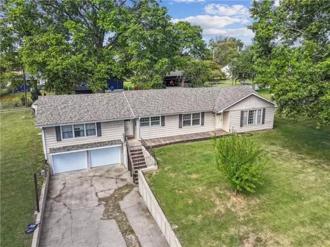 1210 S Gordon St, Concordia, MO 64020
