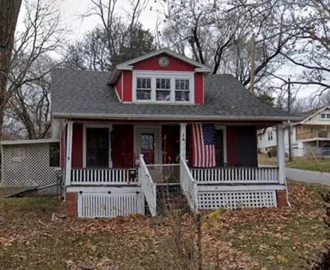 144 N Hardy Ave, Independence, MO 64053