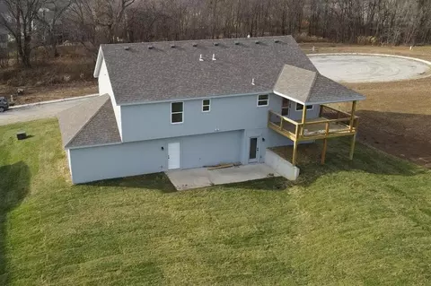 Exterior - 103 Sally Cir, Dearborn, MO 64439 photo 6 of 9