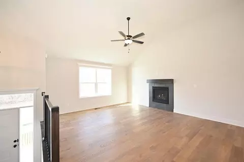 Living - 103 Sally Cir, Dearborn, MO 64439 photo 2 of 2
