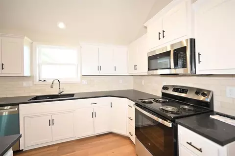 Kitchen - 103 Sally Cir, Dearborn, MO 64439 photo 2 of 5