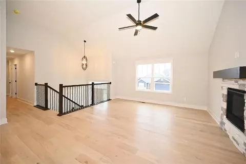 Living - 103 Johnson Cir, Dearborn, MO 64439 photo 2 of 4