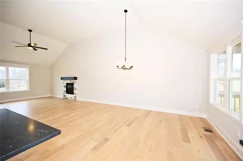 Living - 103 Johnson Cir, Dearborn, MO 64439 photo 3 of 4