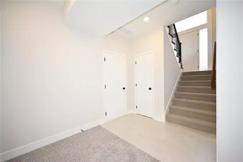 Entry Way - 105 Johnson Cir, Dearborn, MO 64439 photo 2 of 2
