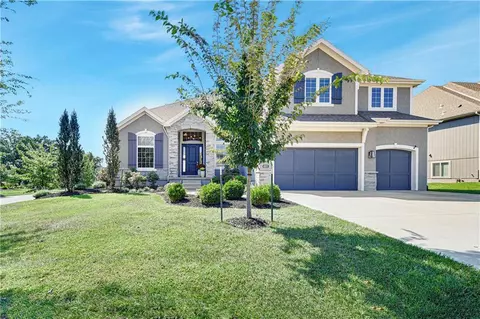 4003 W 156th Ter, Overland Park, KS 66224