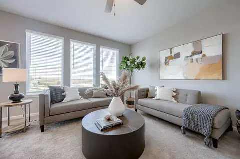 121 NW Mulberry Ct, Blue Springs, MO 64014