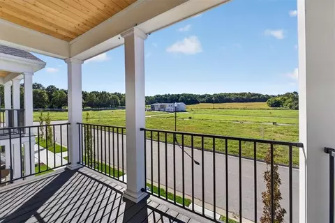 Exterior - 23706 E 11th St, Independence, MO 64056 photo 5 of 10