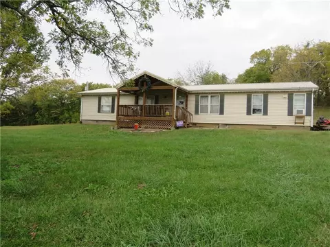 28450 K 68 Hwy, Paola, KS 66071
