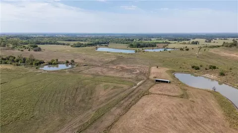 8602 E Utopia Dr, Bronaugh, MO 64728 photo 83