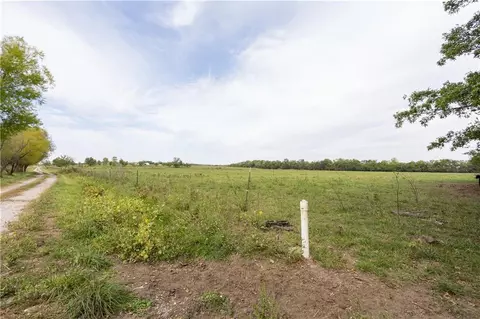 8602 E Utopia Dr, Bronaugh, MO 64728 photo 9