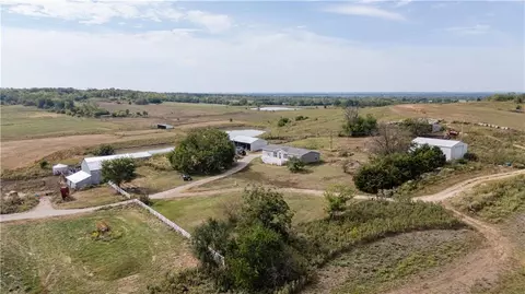 8602 E Utopia Dr, Bronaugh, MO 64728 photo 86