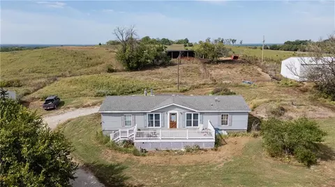 8602 E Utopia Dr, Bronaugh, MO 64728 photo 3