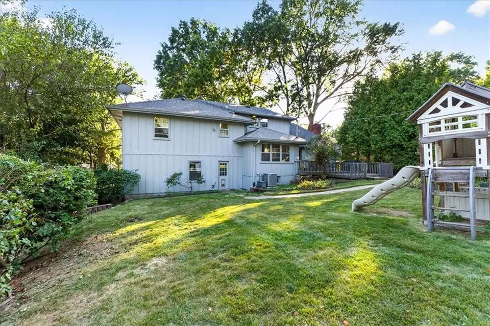 Exterior - 5816 W 87th Ter, Overland Park, KS 66207 photo 12 of 13