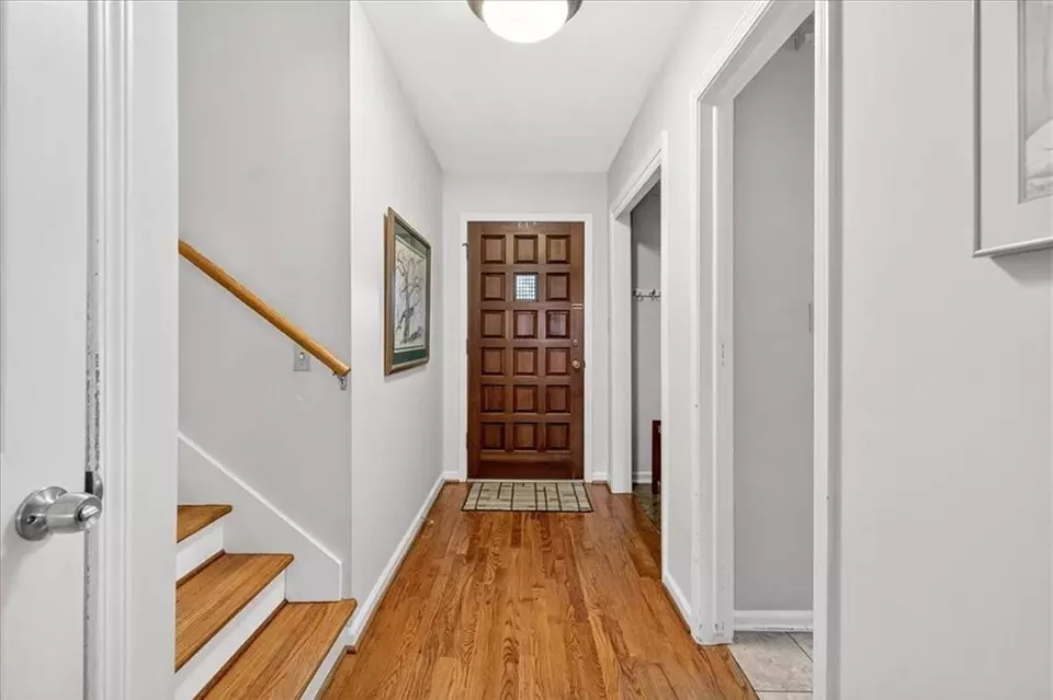 Entry Way - 5816 W 87th Ter, Overland Park, KS 66207 photo 2 of 5