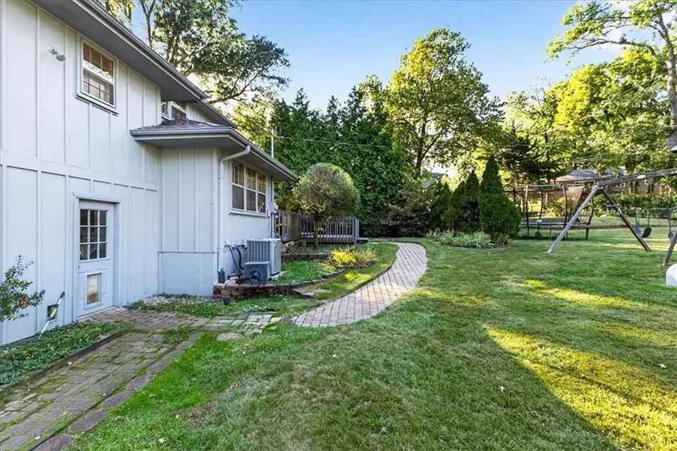 Exterior - 5816 W 87th Ter, Overland Park, KS 66207 photo 13 of 13