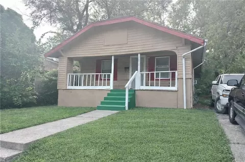 5824 Park Ave, Kansas City, MO 64130