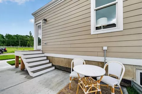 Exterior - 23722 E 11th St, Independence, MO 64056 photo 3 of 5
